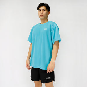 タイポグラフィー ツーステップロゴ Tシャツ  ITP26064