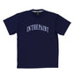 ベーシック カレッジロゴ Tシャツ ITP25332