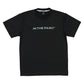 タイポグラフィー タグ Tシャツ ITP25338